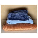 Quilt & Blankets