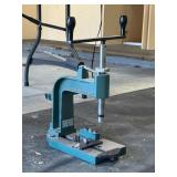 Hand Tapping Machine