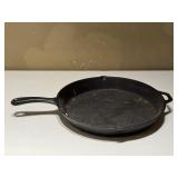 Cabelas 16 in Cast Iron Skillet