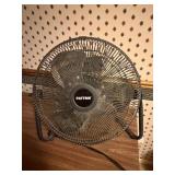 Patton Black Metal Tabletop Fan