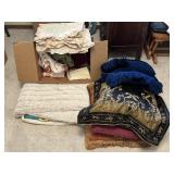 Blankets & Throw Pillows