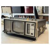 Vintage Crown 30-Transistor TV & Radio