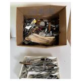 Kitchen Utensils & Flatware