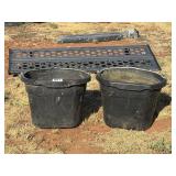 Rubber Hanging Feed Buckets