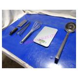 LOT, 1 BIN ASST KITCHEN UTENSILS  NOTES!