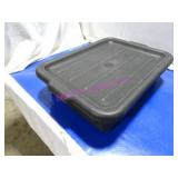 LOT, 5 PCS BUS BINS W/ 4 LIDS