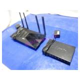 LOT, 2 PCS UNMANAGED GIGABIT SWITCH  NOTES!!