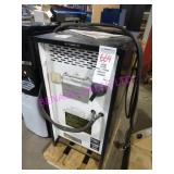 1X, SOLAR ATVR3 FORKLIFT CHARGER  NOTES!