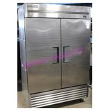 1X, TRUE COOLER 2 DR. 54"X83.5"H T-49HC PORTABLE