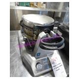 1X, WARING WWD200 T/T DOUBLE WAFFLE MAKER