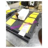 LOT, 5 PCS 24"X18.5" RUBBER SPEED BUMPS  NOTES!