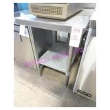 24"X30" S/S TABLE W/ UNDERSHELF
