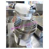 1X, KITCHENAID 8QT T/T MIXER, NO ATTACHEMENTS