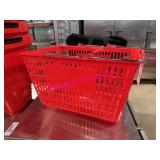 LOT, 7 PCS PLASTIC SHOPPING BASKETS