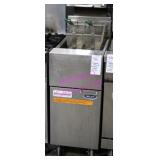 1X, FRYMASTER DEEP FRYER 40LB NAT GAS PORTA
