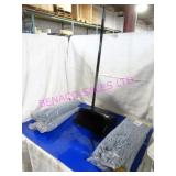 LOT, 5 PCS ASST FLOOR CLEANING SUPPLIES  NOTES!!