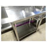 1X, 31.5"X21" S/S TABLE W/ UNDERSHELF