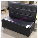 1X, 47'TX26' BLACK VINYL BOOTH SEATING