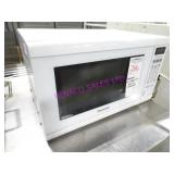 1X, PANASONIC NN-ST642W T/T DOMESTIC MICROWAVE