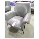4X, WAVE TOP-GRAIN GREY LEATHER CHAIR