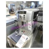 1X, DELONGHI MAGNIFICA XS 1GRP ESPRESSO MACHINE