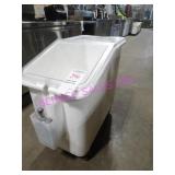 1X, CAMBRO 102L PORTA INGREDIENT BIN W/ SCOOP