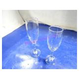 LOT, 35PCS ASST HEIGHT CHAMPAGNE FLUTES