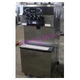 1X, TAYLOR ICECREAM MACHINE AIR-COOLED C717-33