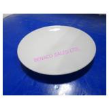 LOT, 21PC 8.75"D LYS HORECA PLATES