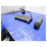 LOT, 2PC, TOA WT-S200 WIRELESS TUNER W/ MIC