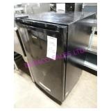 1X, MIDEA MRU03M2ABB 39"T U/C COOLER