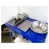 LOT, 1 BIN ASST KITCHEN SUPPLIES  NOTES!