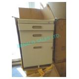 6X, 3 DR CABS,NO KEYS