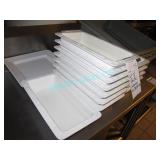 LOT, PLASTIC CONTAINER+ 2 BUS BINS