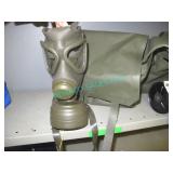 1X, GAS MASK WITH BLUE BAG