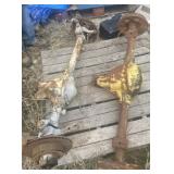 2 Jeep Axles