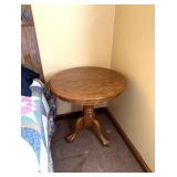 Round end table