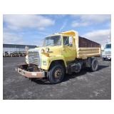 1989 Ford L8000 Dump Truck