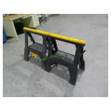 2 Foldable Sawhorses