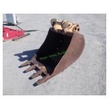 Caterpillar Excavator Bucket ~30"