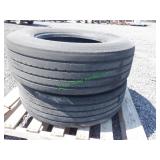 2 Michelin Steer Tires 305/70 R22.5 **BID X 2**