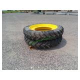 2 John Deere Tractor Rims & Tires **BID X 2**