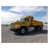2000 Mack CL700 Dump truck