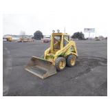 1982/1983 New Holland L445 Wheeled Skid Steer