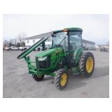 2020 John Deere 4066R Tractor w/ Feed Pushup
