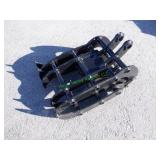 Unused ZIG Mini Excavator Wood Grapple