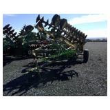 John Deere TO220 Fold Up Disk ~20'