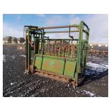 Big Valley Manual Cattle Squeeze Chute