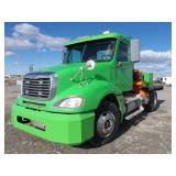 2006 Freightliner Columbia 120 2 Axle Semi Truck