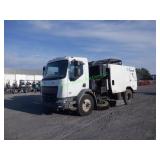 2019 Schwarze A2 Tornado Peterbilt Sweeper: